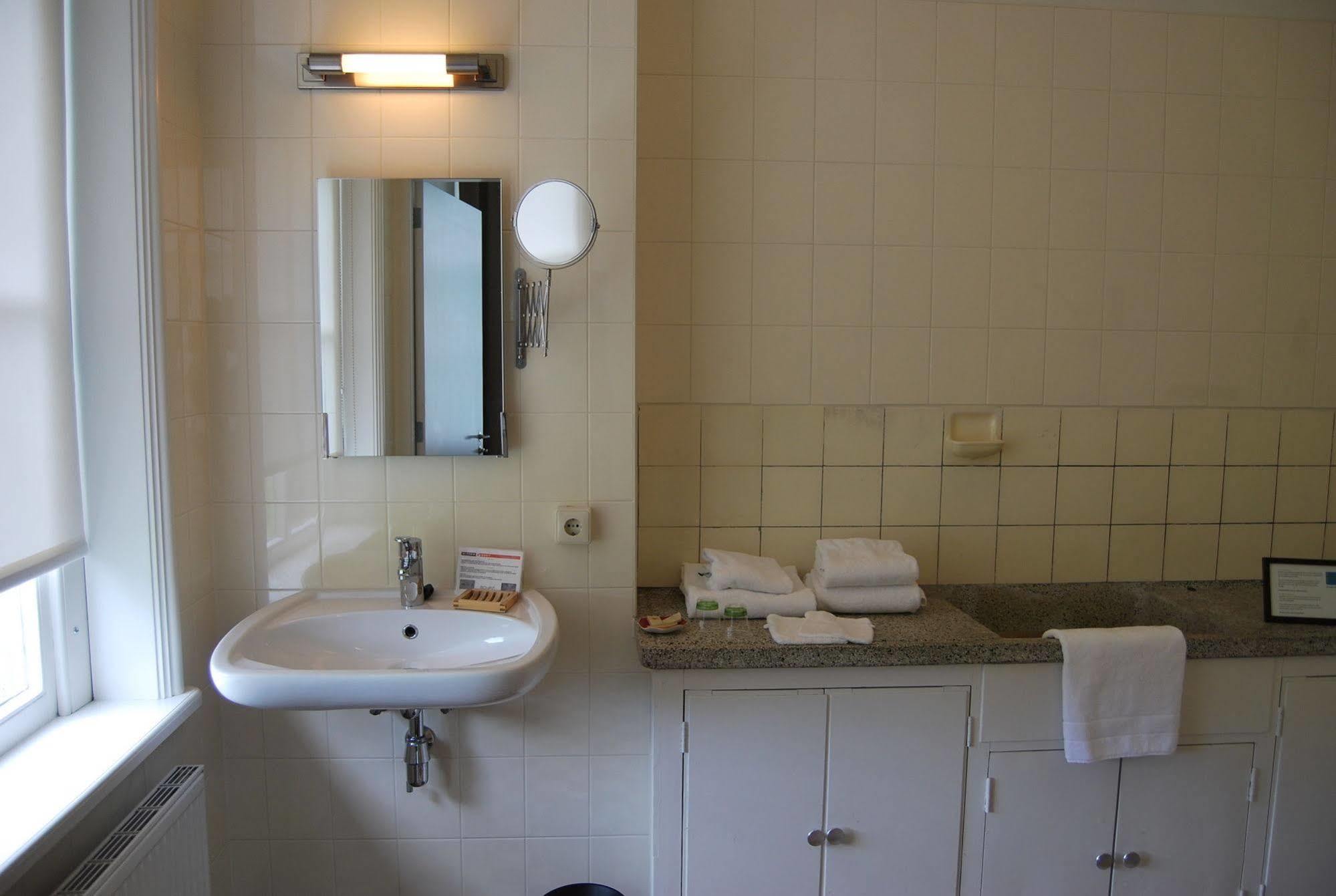 Bitter En Zoet Hotel Veenhuizen Bagian luar foto
